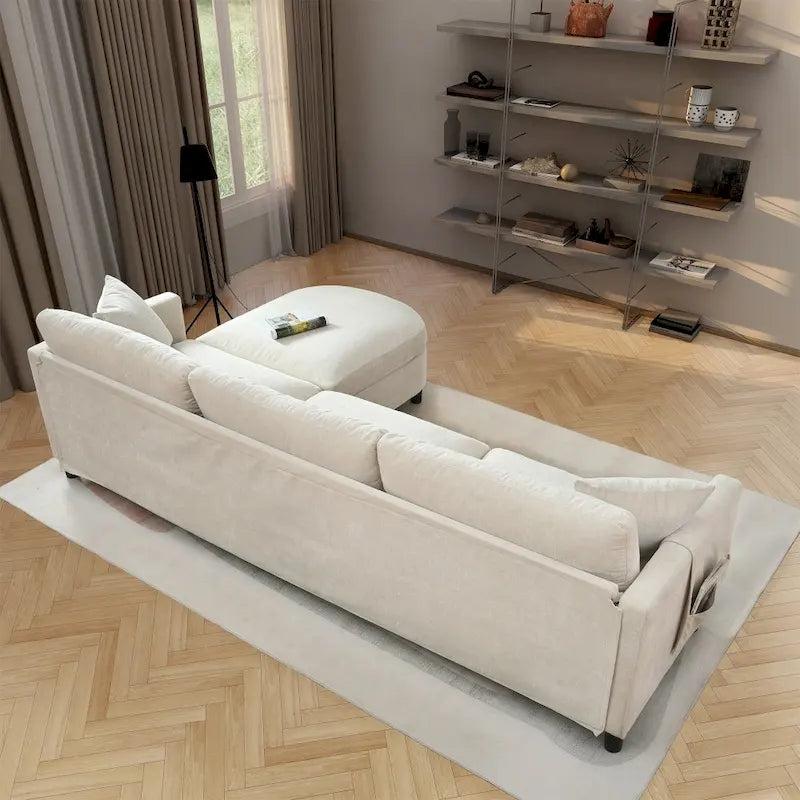 Divano a 3 posti Elegance con cuscini decorativi e pouf per soggiorno