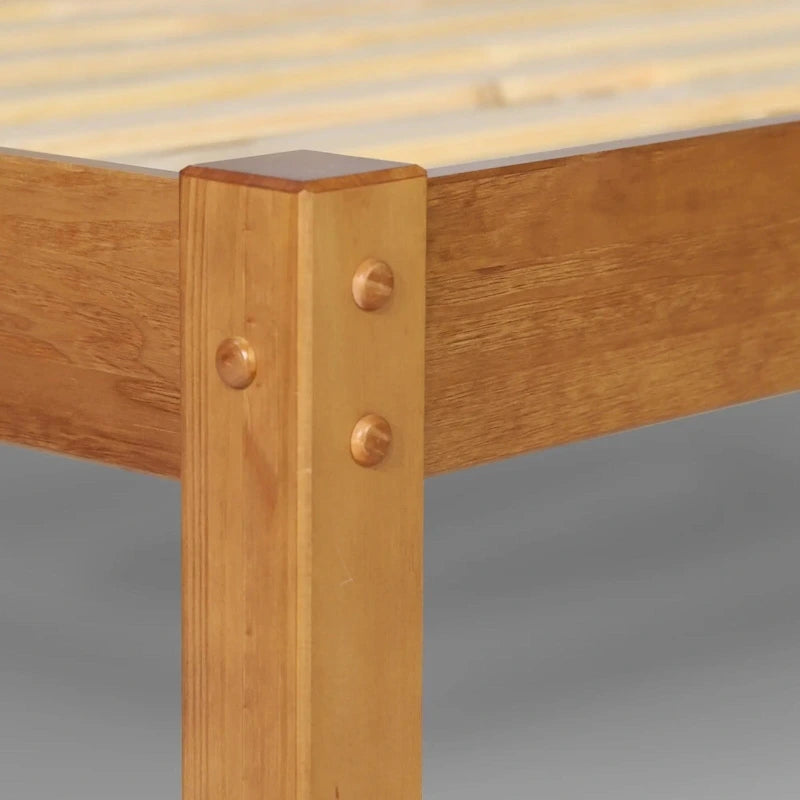 Letto a piattaforma Shaker con pannello in legno massello