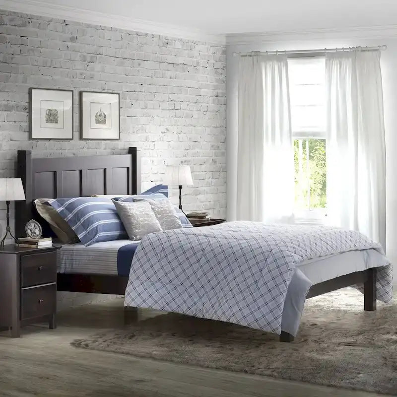 Letto a piattaforma Shaker con pannello in legno massello
