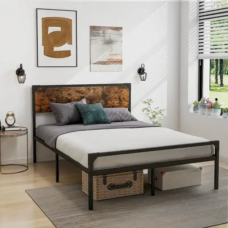 Letto a piattaforma matrimoniale/queen con testiera e pediera rustiche