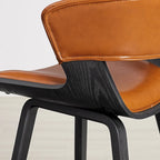 Sgabello da bar moderno altezza bancone