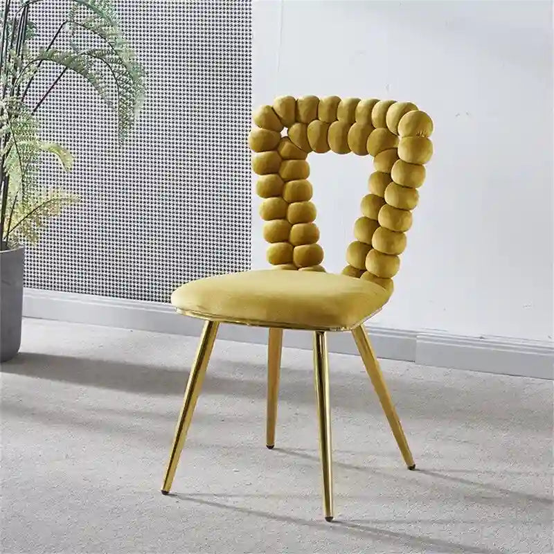 Sedia da pranzo moderna con gambe in metallo